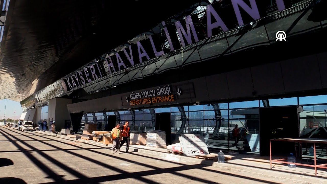 Kayseri Erkilet Airport - Saw